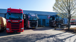 20260329-Tom-Holding-00079